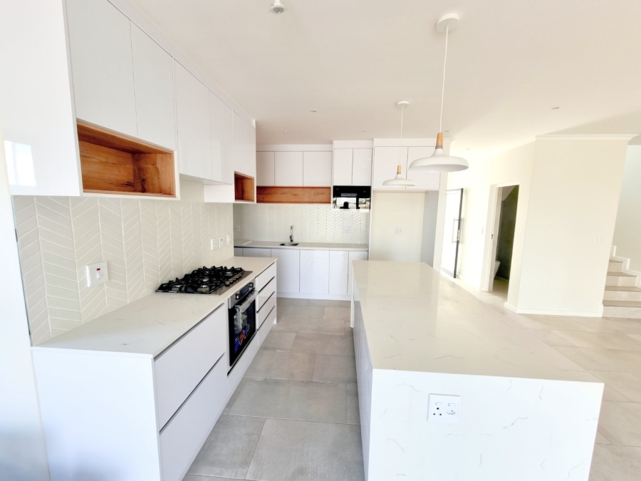4 Bedroom Property for Sale in Sandown Western Cape